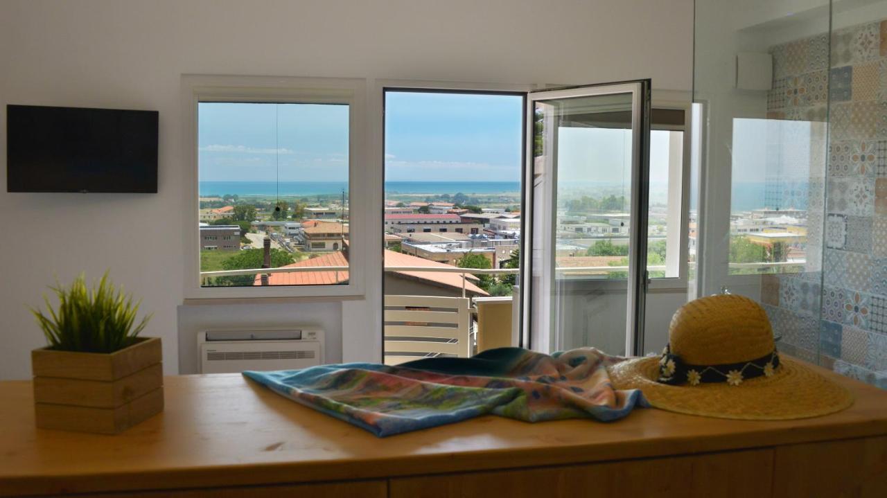 Dimora Effe - Eco B&B แตร์โมลิ ภายนอก รูปภาพ