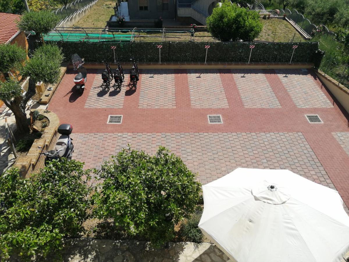 Dimora Effe - Eco B&B แตร์โมลิ ภายนอก รูปภาพ